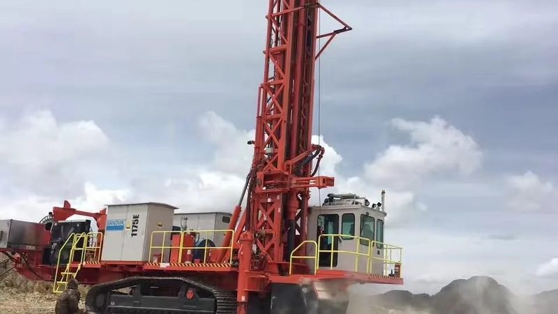 揭秘履带式打桩机：关键参数与选购要点